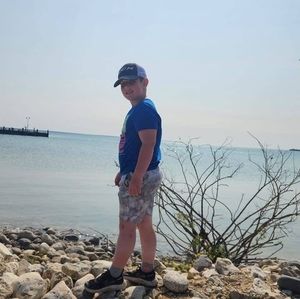 Meet your Posher, Larry